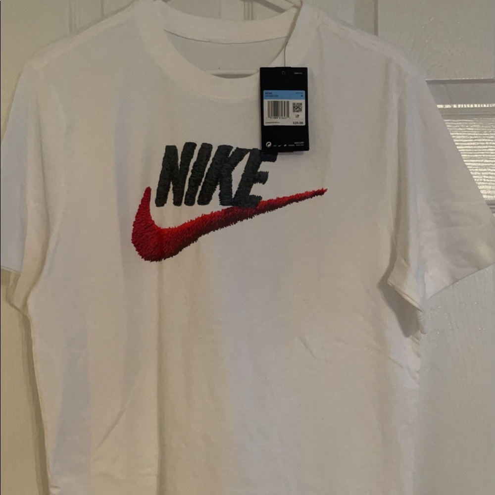 Nike tshirt